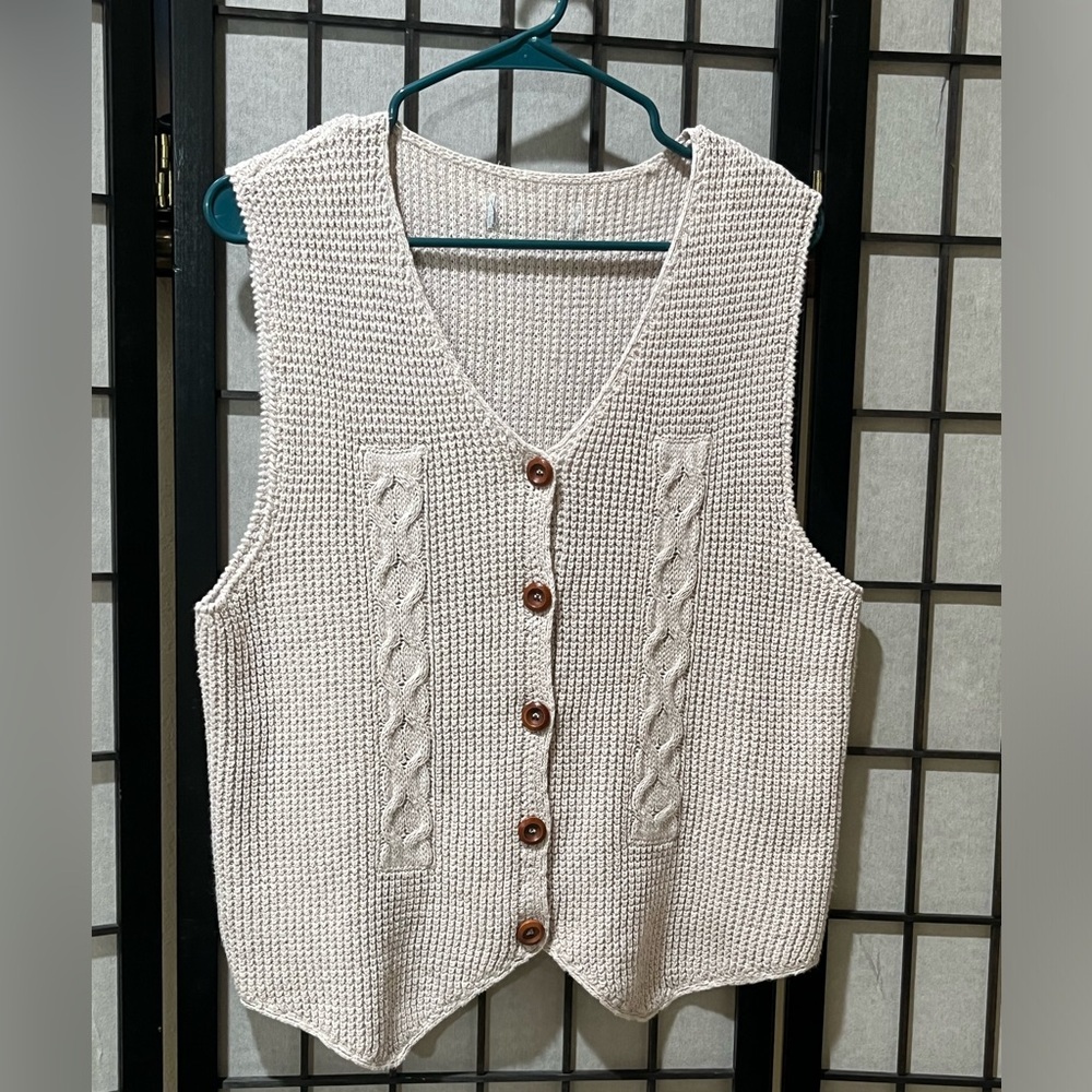 VINTAGE 90s CABIN CREEK Cream Knit Button-Front Vest with Cable Detail, M/L